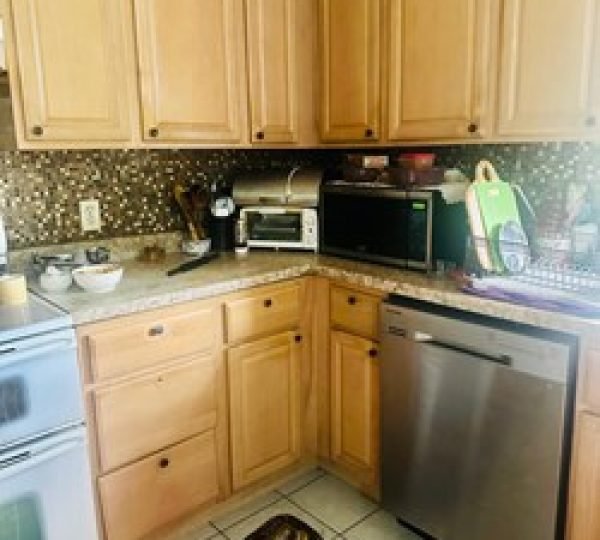 Room-Available-For-Rent-Near-PATCO-Station-Woodcrest-Great-Location2.jpeg